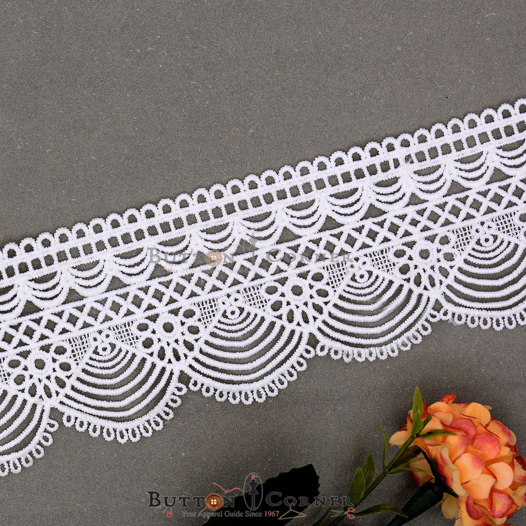 One Side Border Shuttle Lace