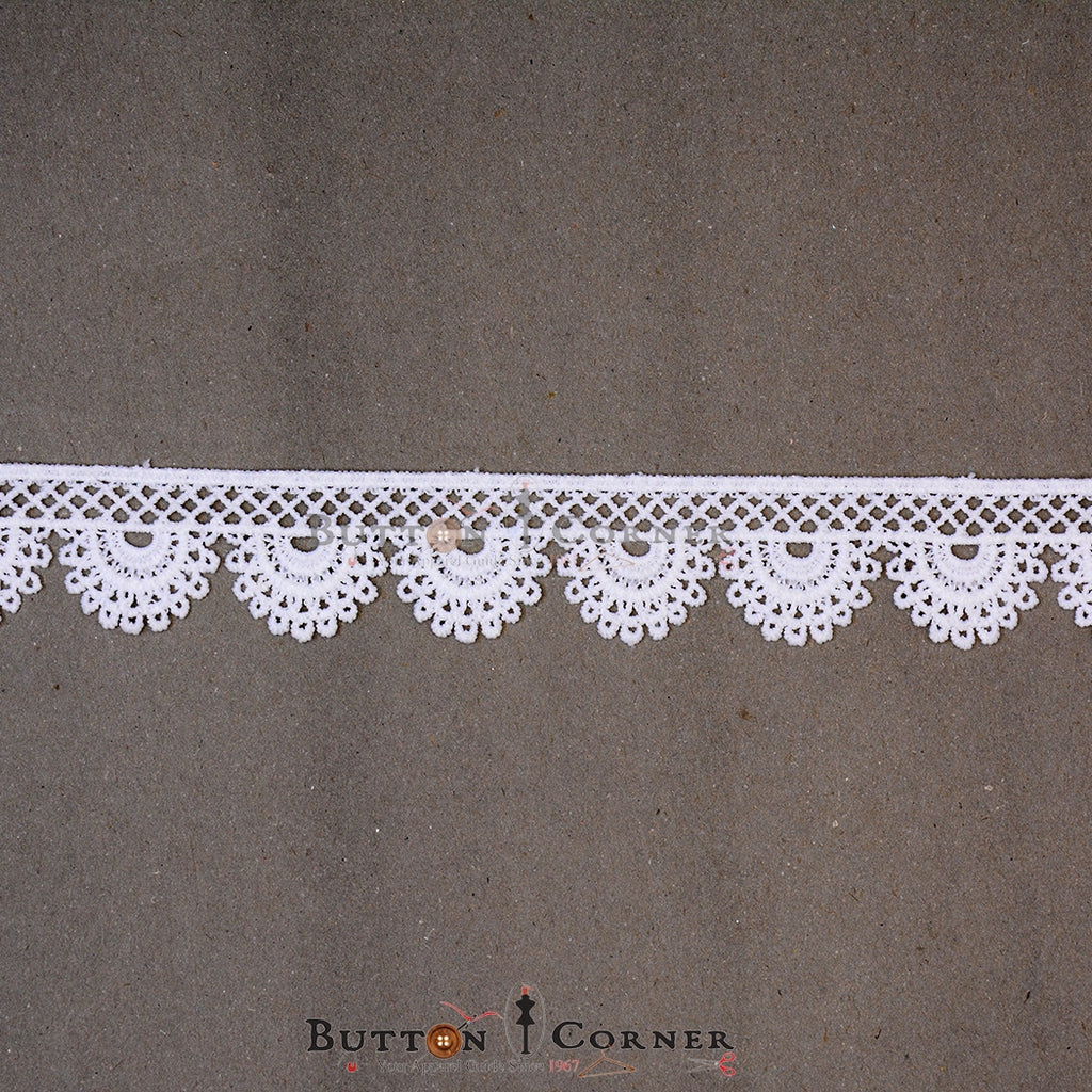 One Side Border Shuttle Lace