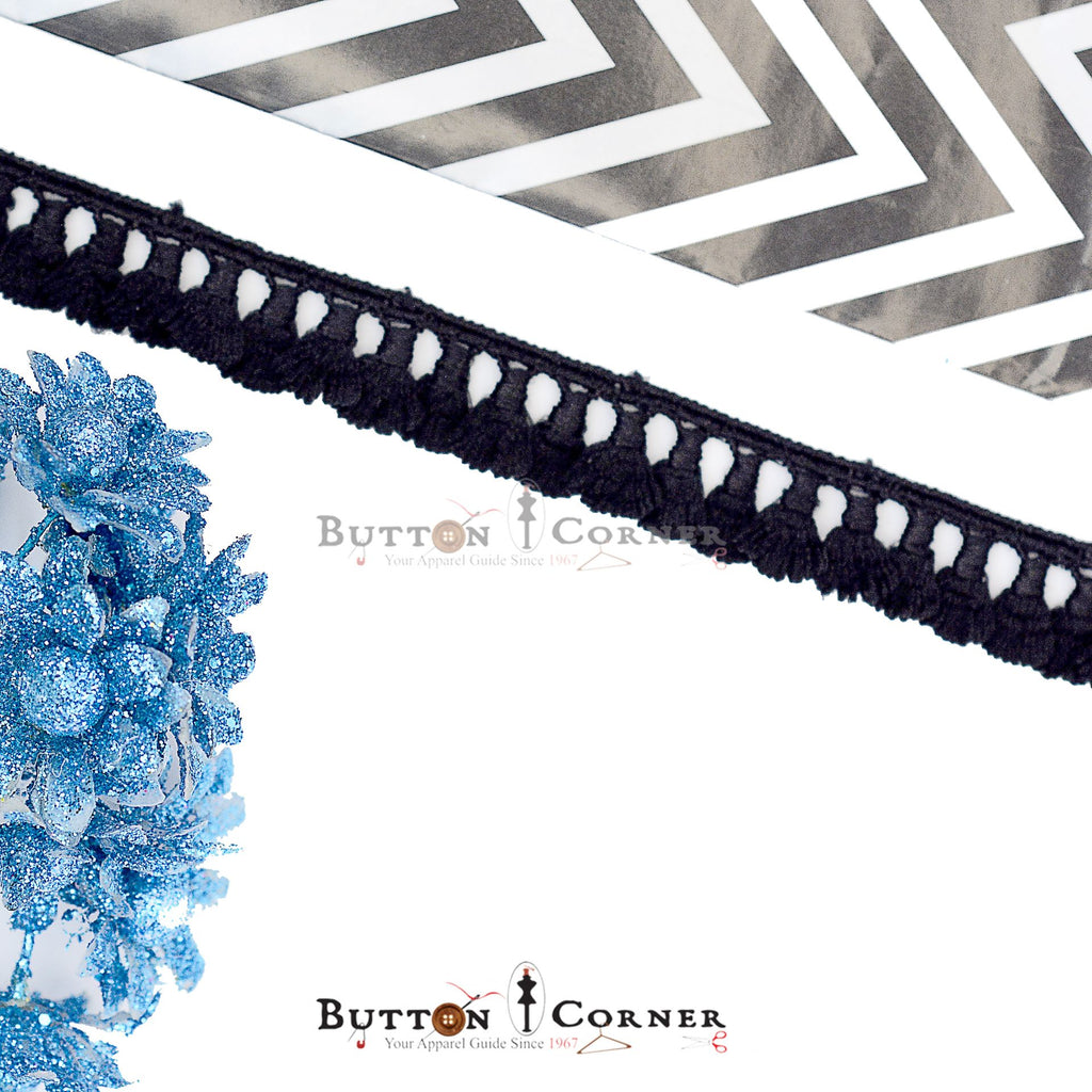 One Side Border Shuttle Lace