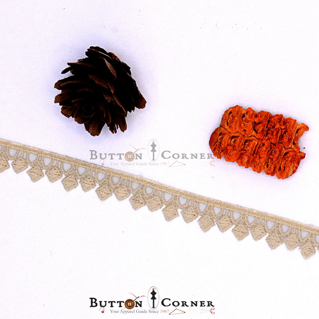 One Side Border Shuttle Lace