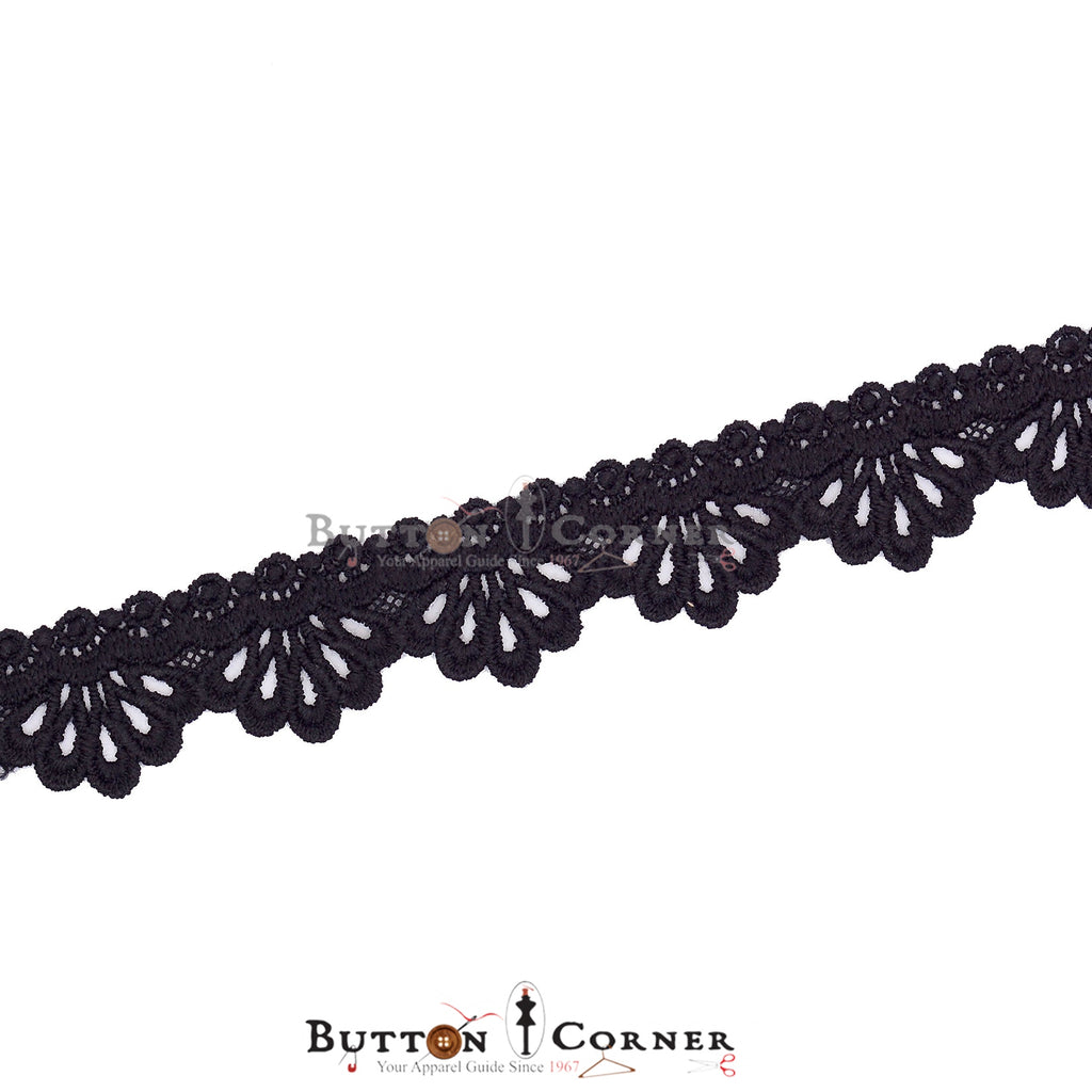 One Side Border Shuttle Lace