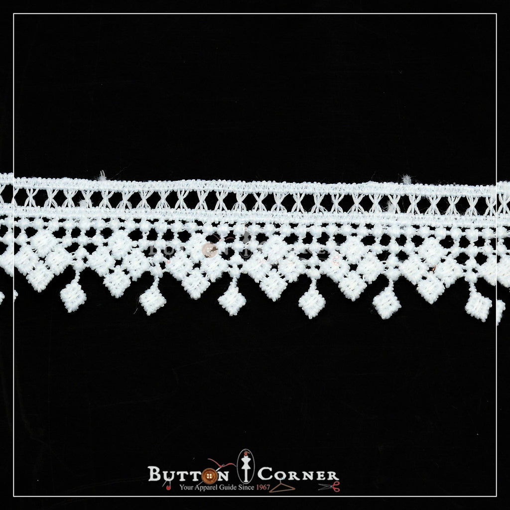 One Side Border Shuttle Lace