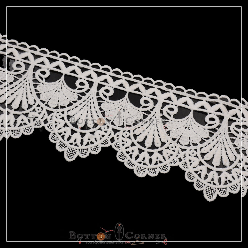 One Side Border Shuttle Lace