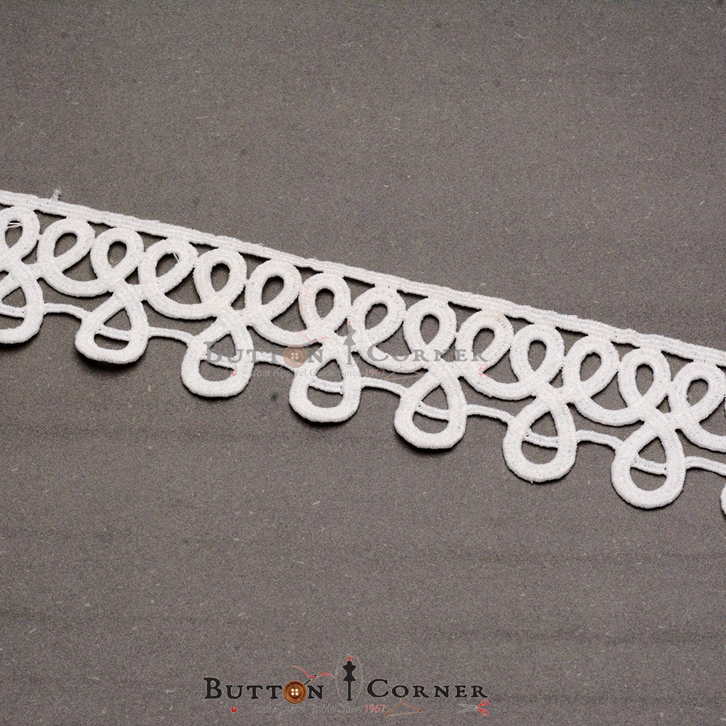 One Side Border Shuttle Lace