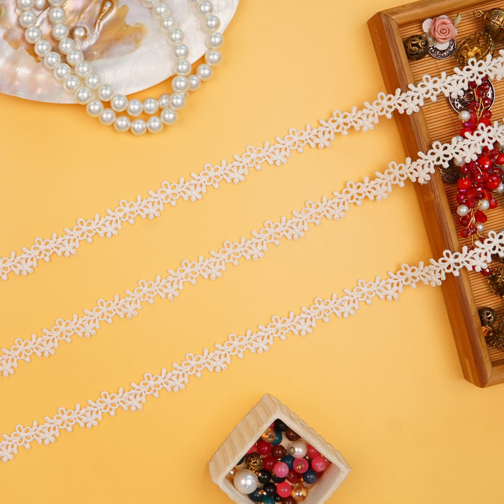 Flower Design Shuttle Lace