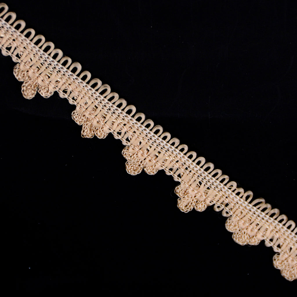 One Side Border Shuttle Lace