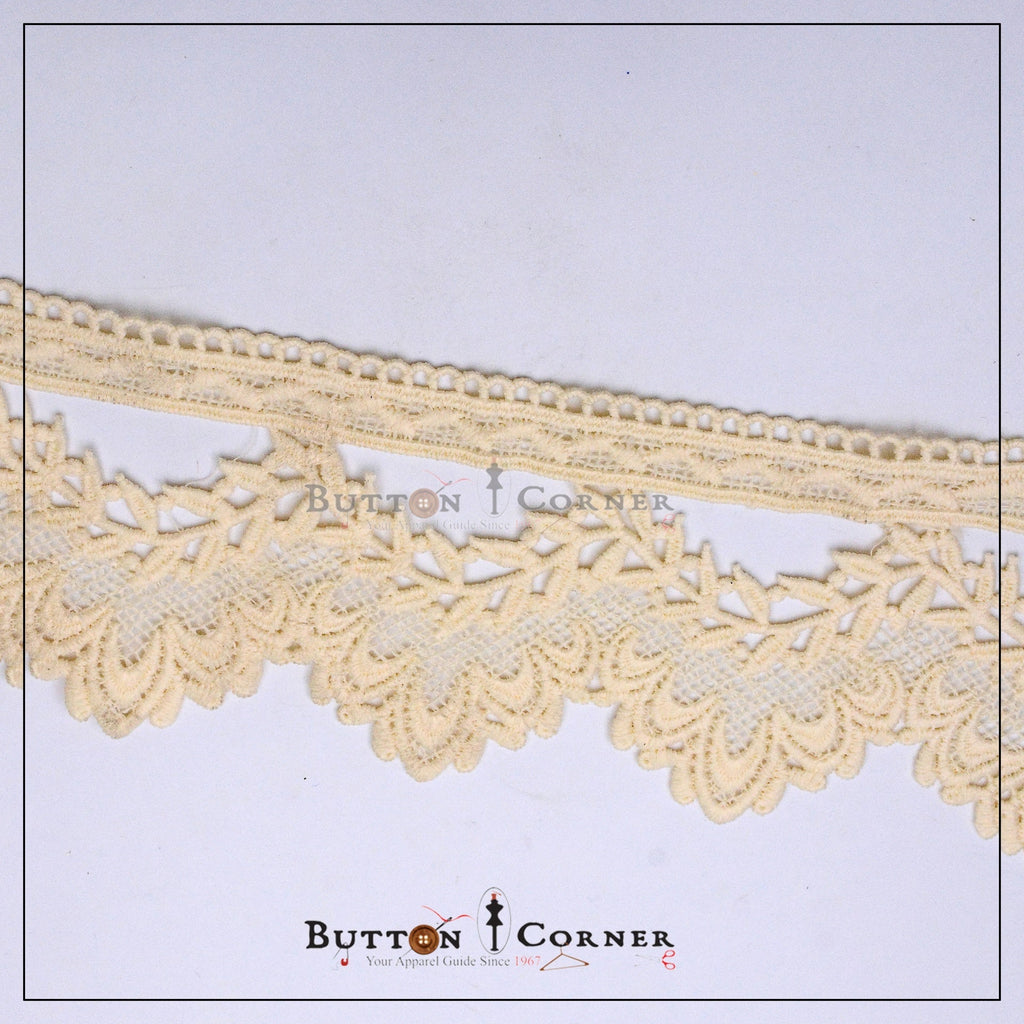 One Side Border Shuttle Lace