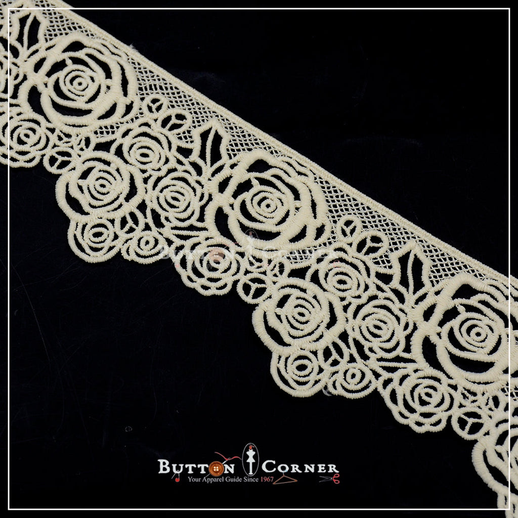 One Side Border Shuttle Lace