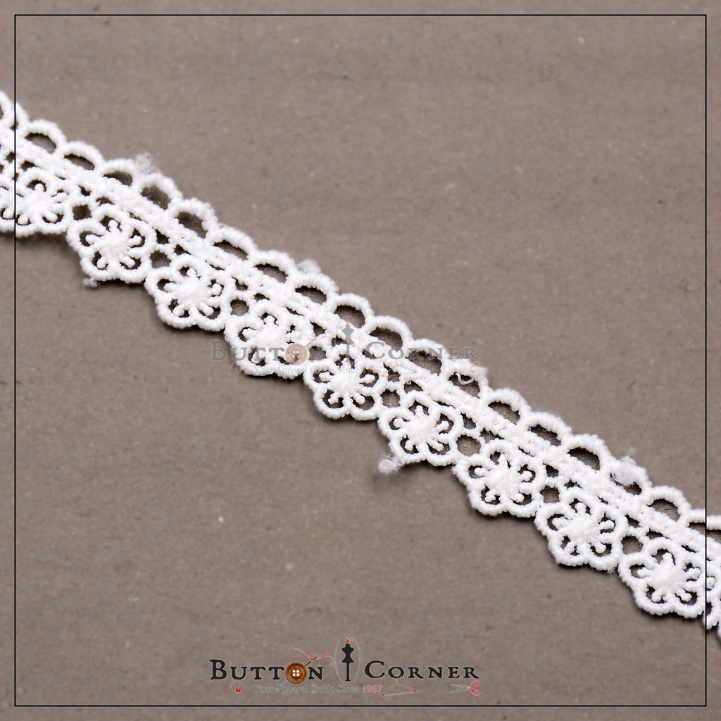 Shuttle One Side Border Lace