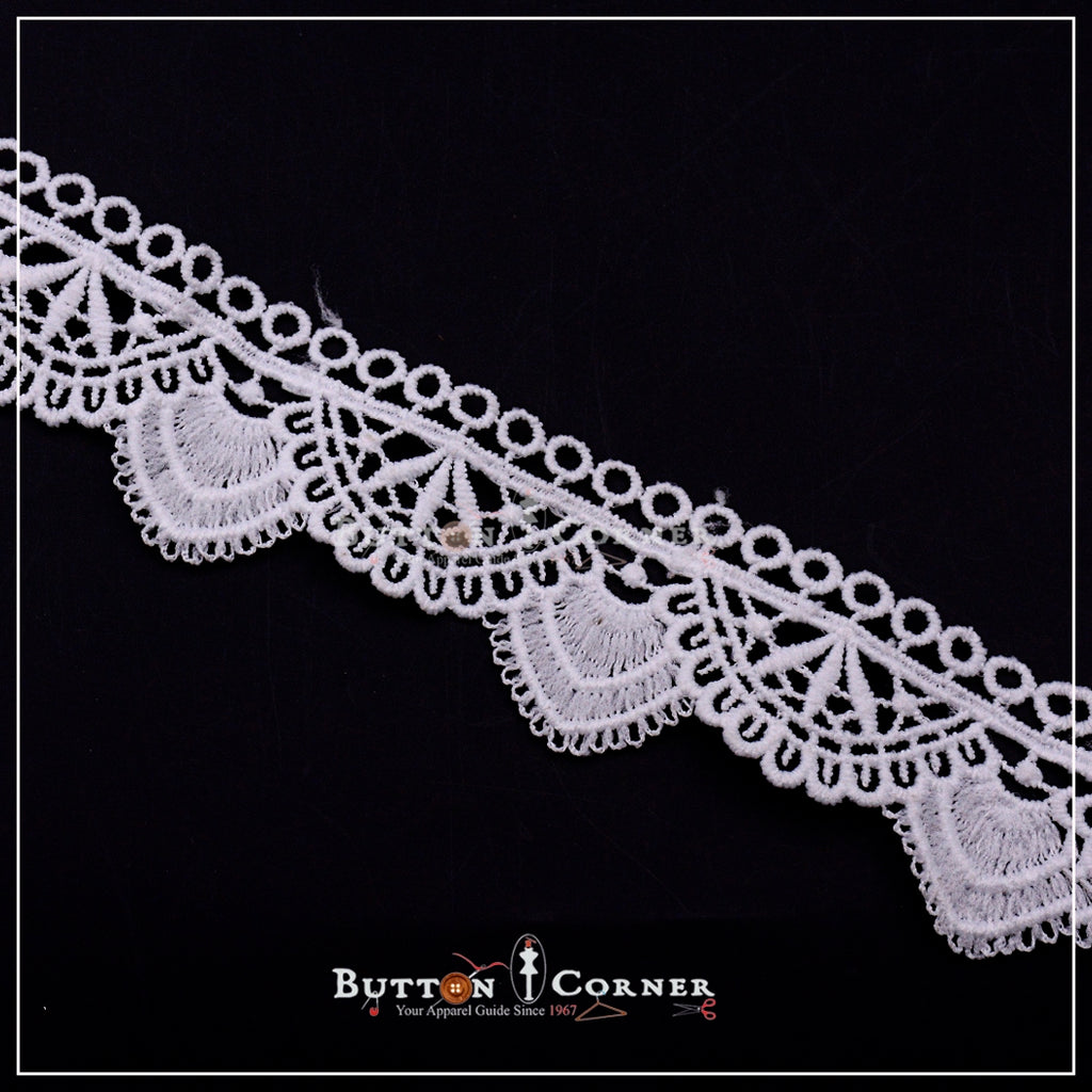 One Side Border Shuttle Lace