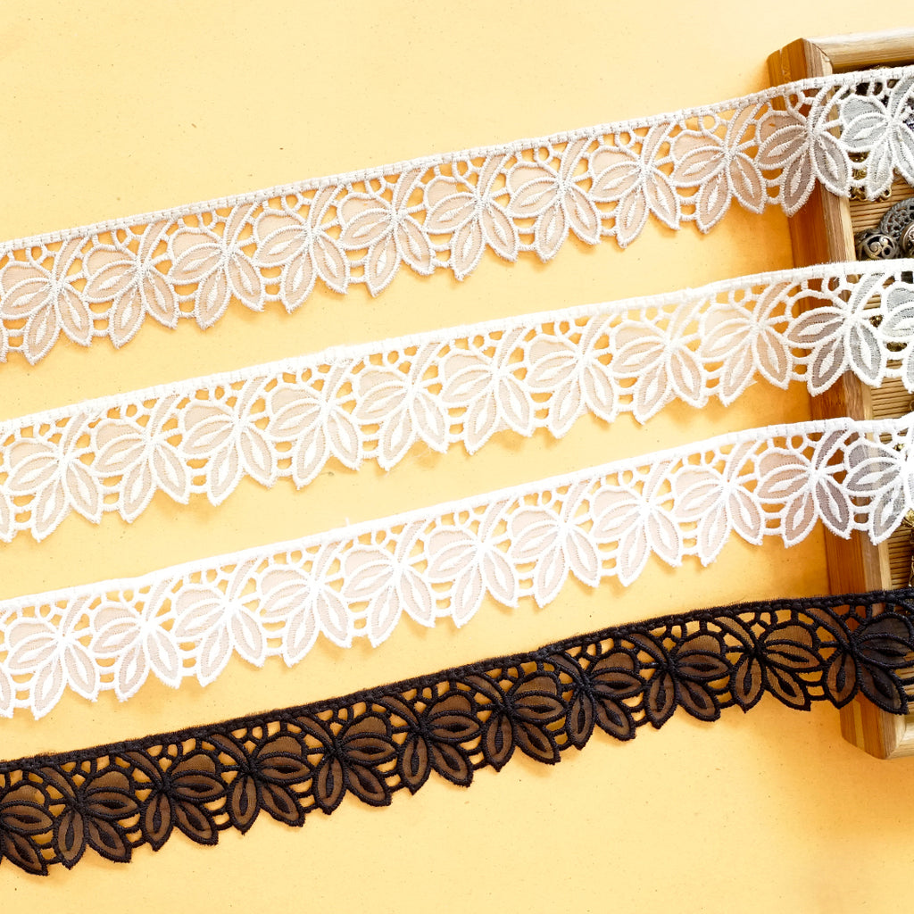 One Side Border Organza Lace