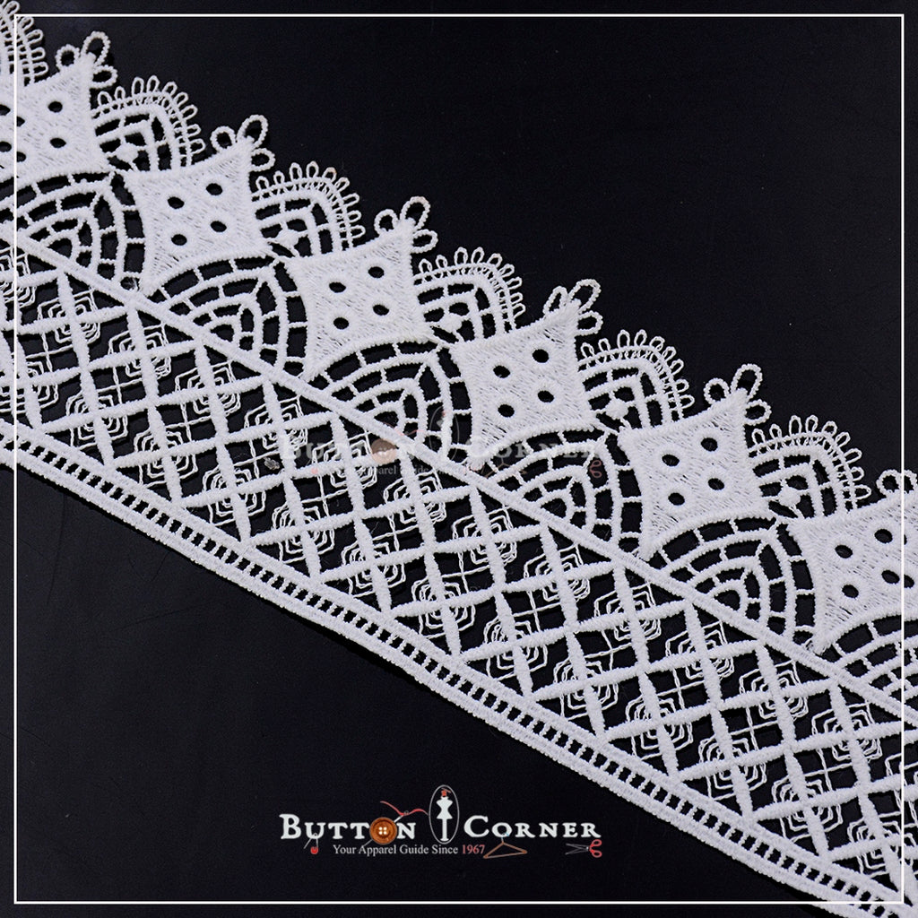 One Side Border Shuttle Lace