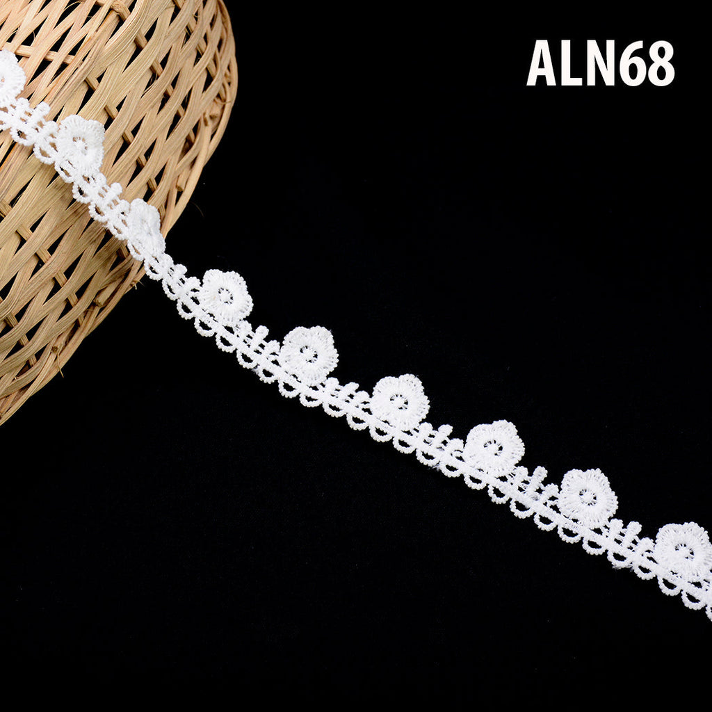 One Side Border Shuttle Lace