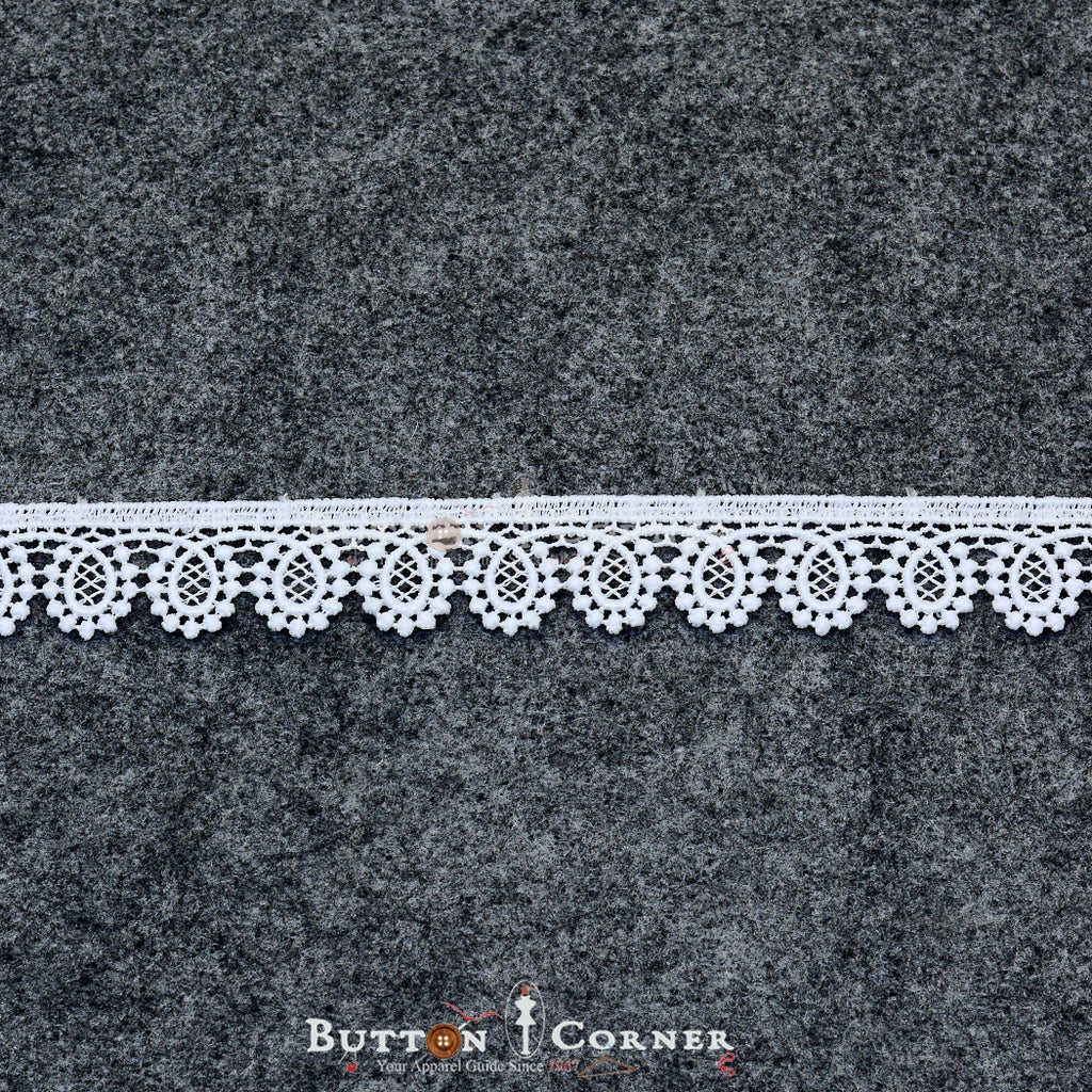 One Side Border Shuttle Lace