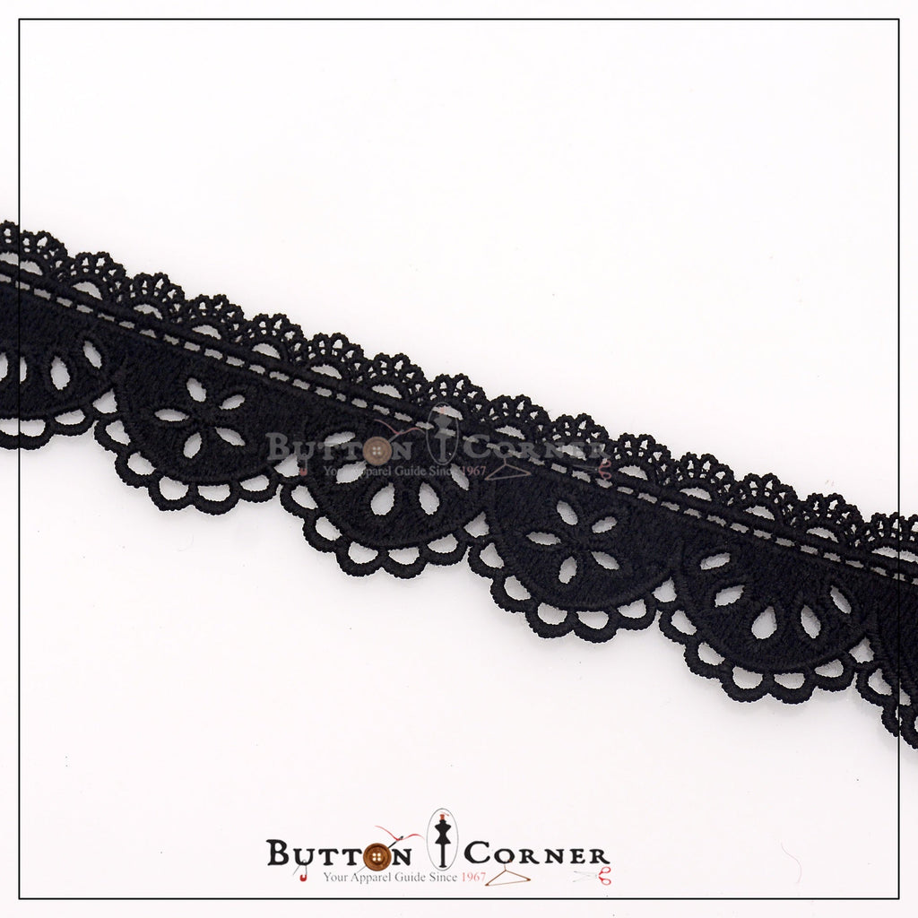 One Side Border Shuttle Lace