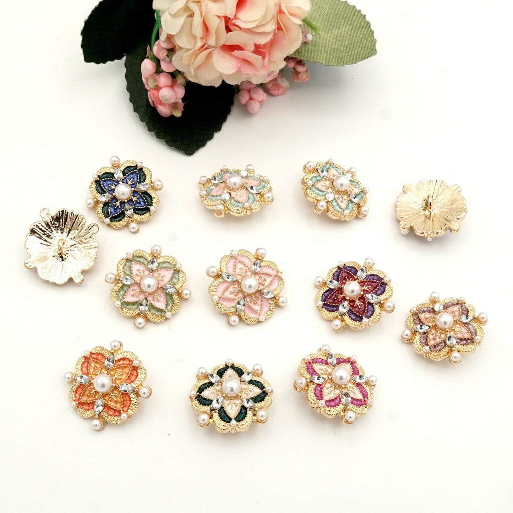 Trendy Style Vintage Button Pearl & Crystal