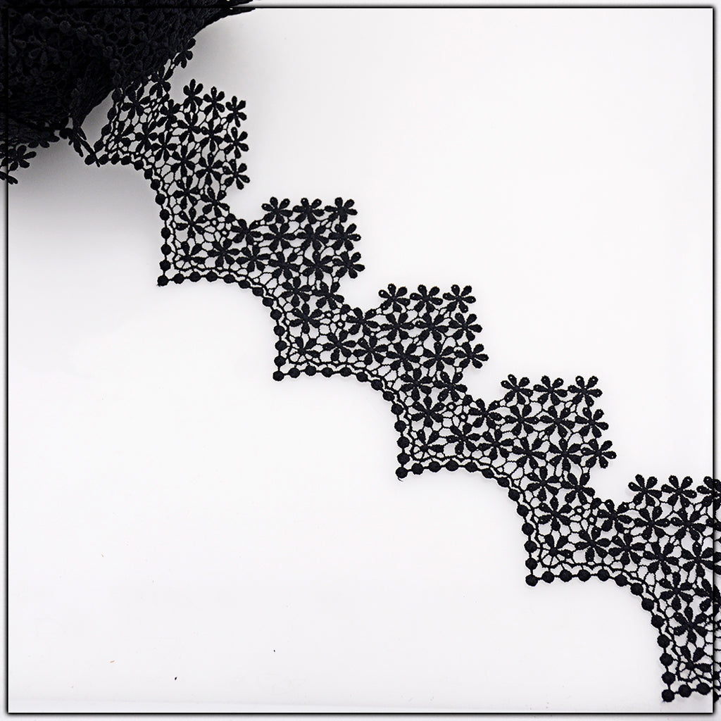 Applique Shuttle Lace