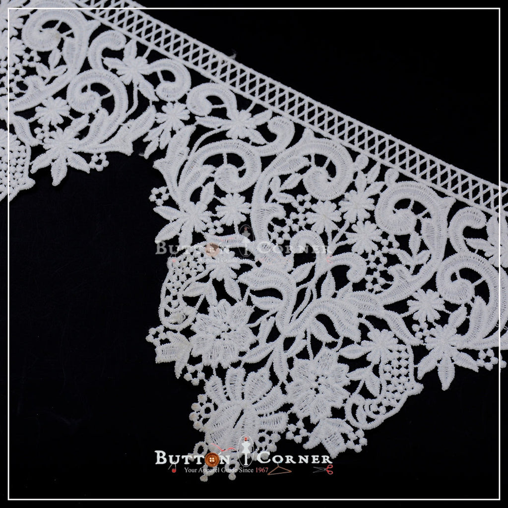 One Side Border Shuttle Lace