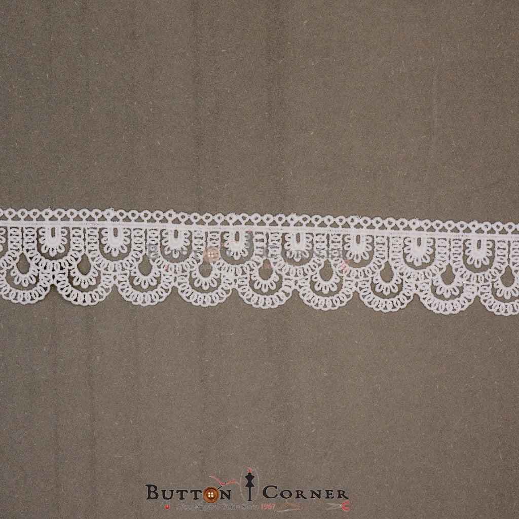 One Side Border Shuttle Lace