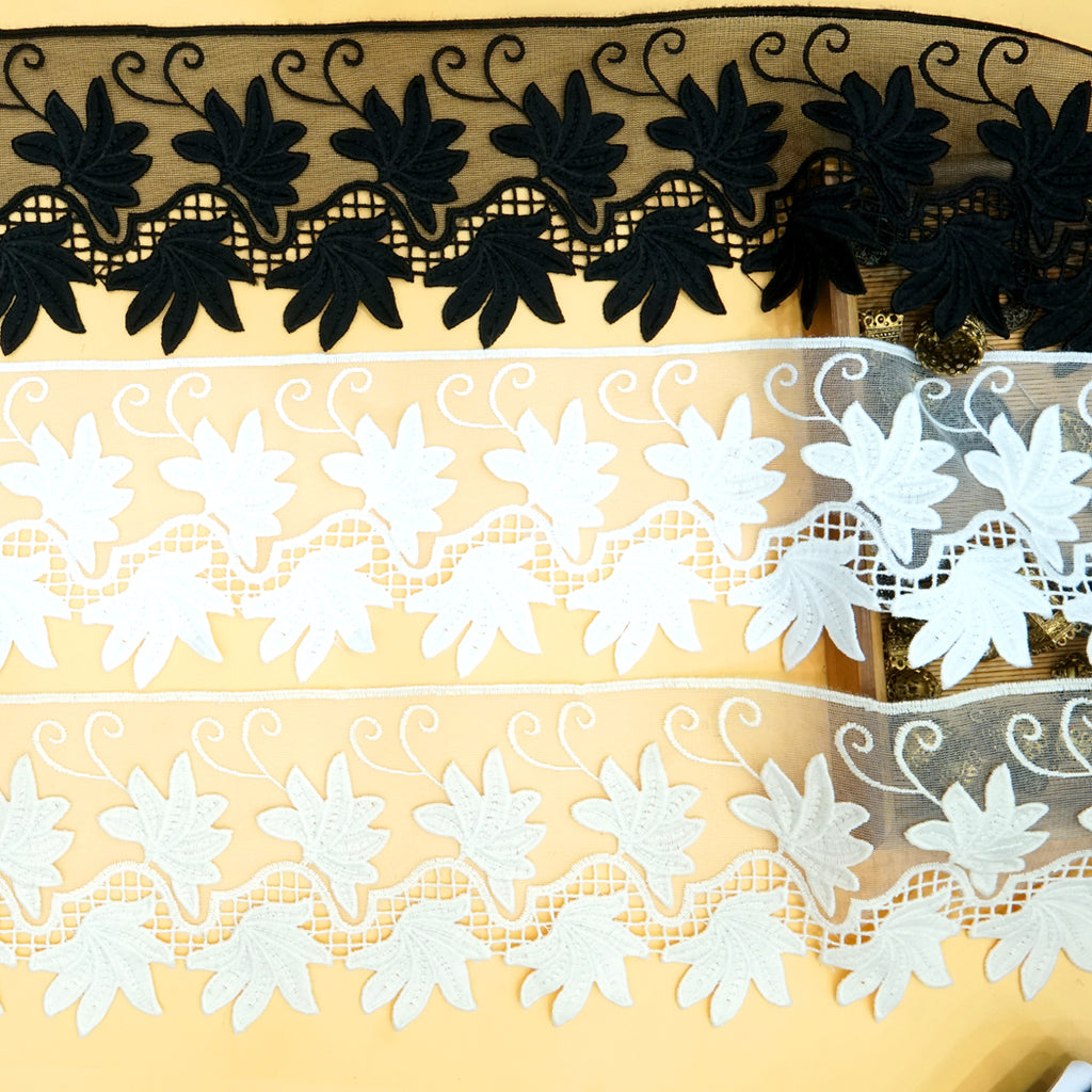 One Side Border Shuttle Net Lace