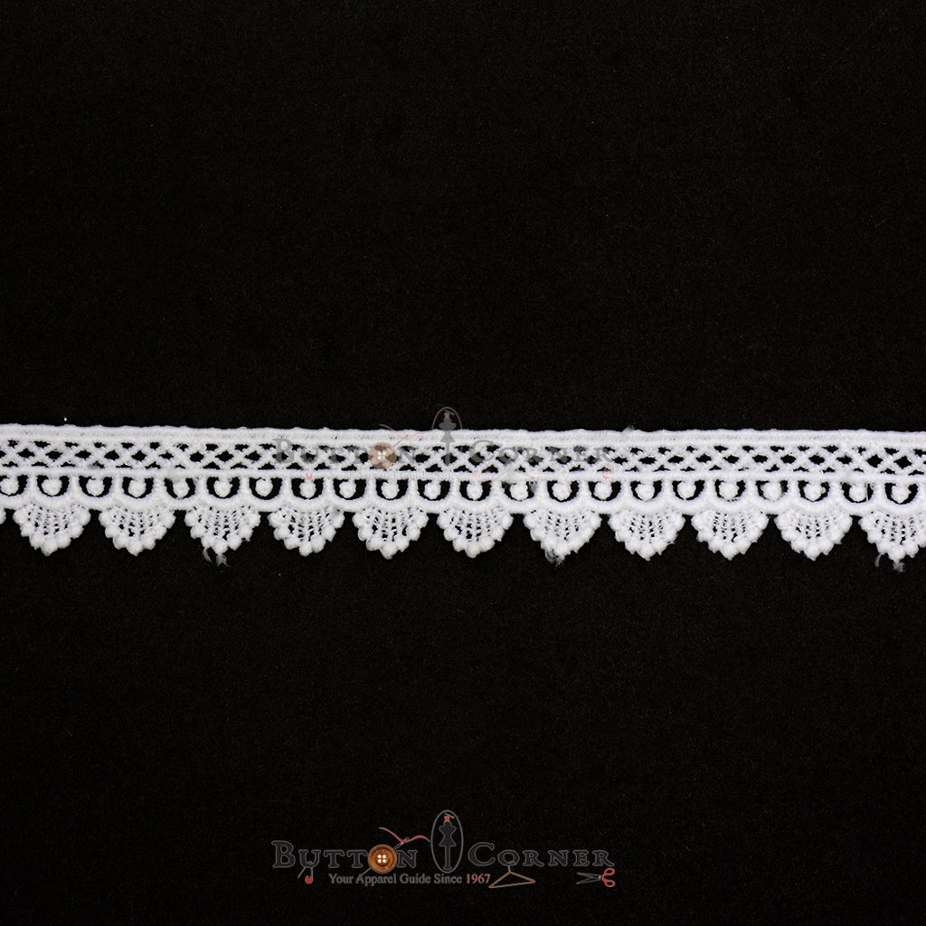 One Side Border Shuttle Lace