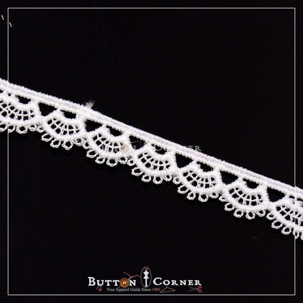 One Side Border Shuttle Lace
