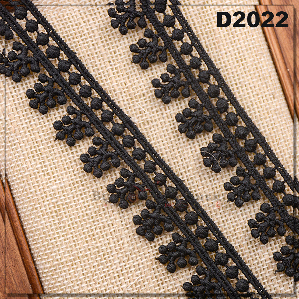 Shuttle One Side Border Lace