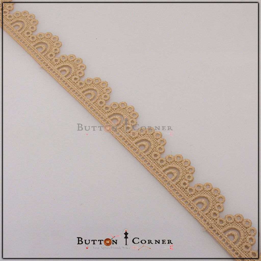 One Side Border Shuttle Lace