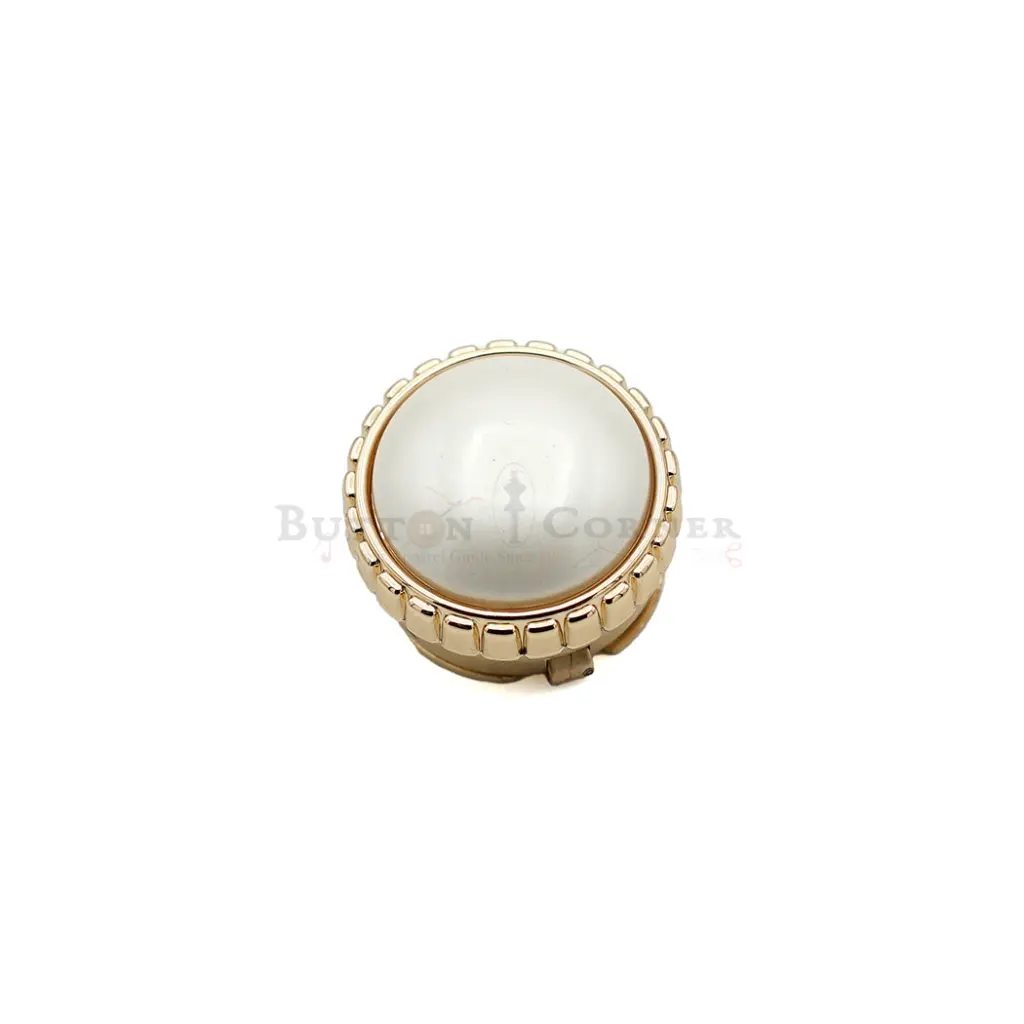 M6057-3.webp