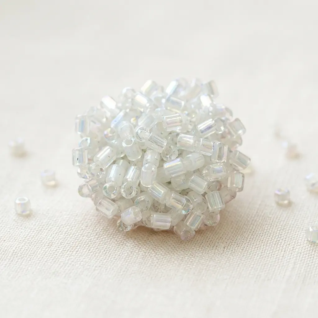 FA697 CRYSTAL WHT (2).webp