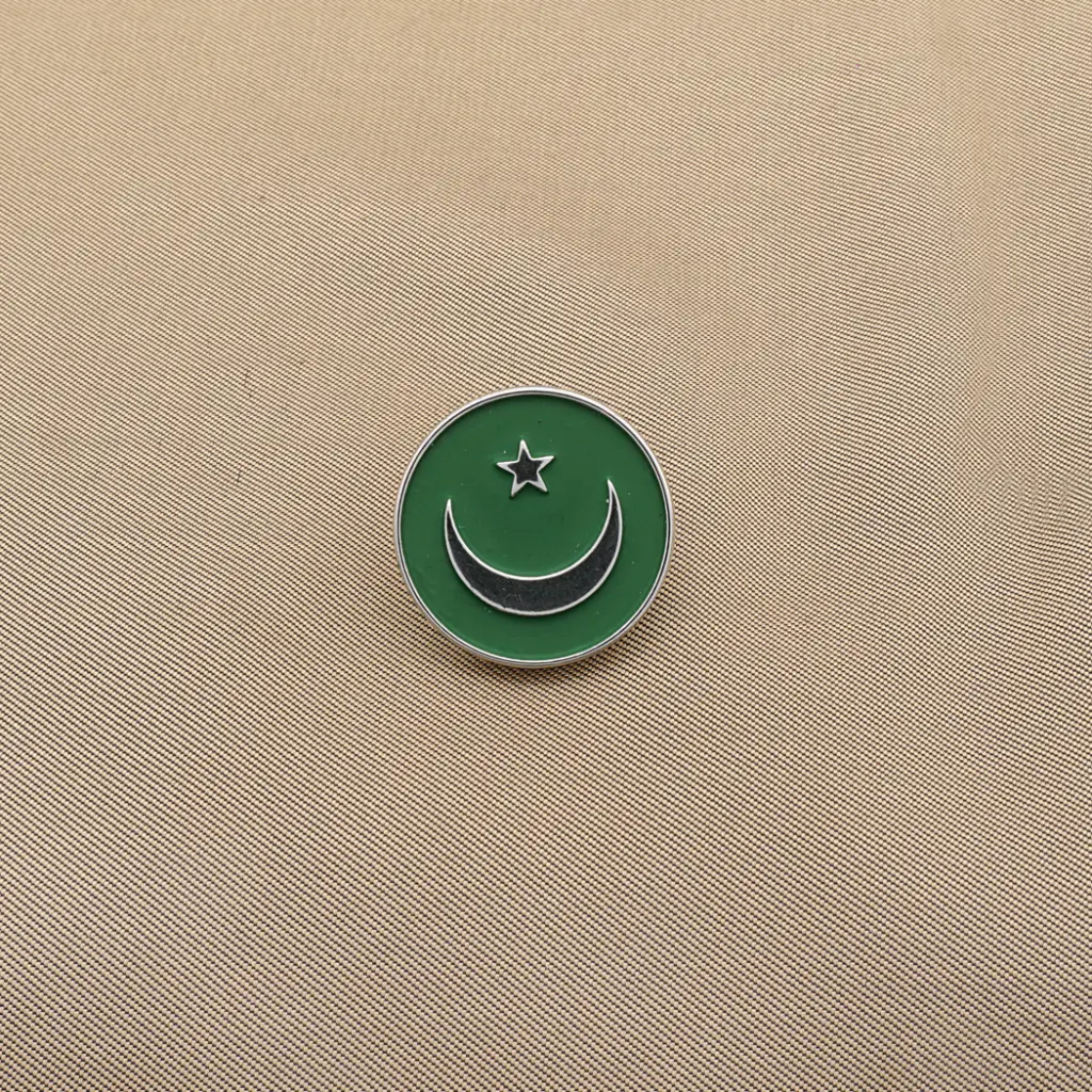 97008 GREEN WHT OIL.webp