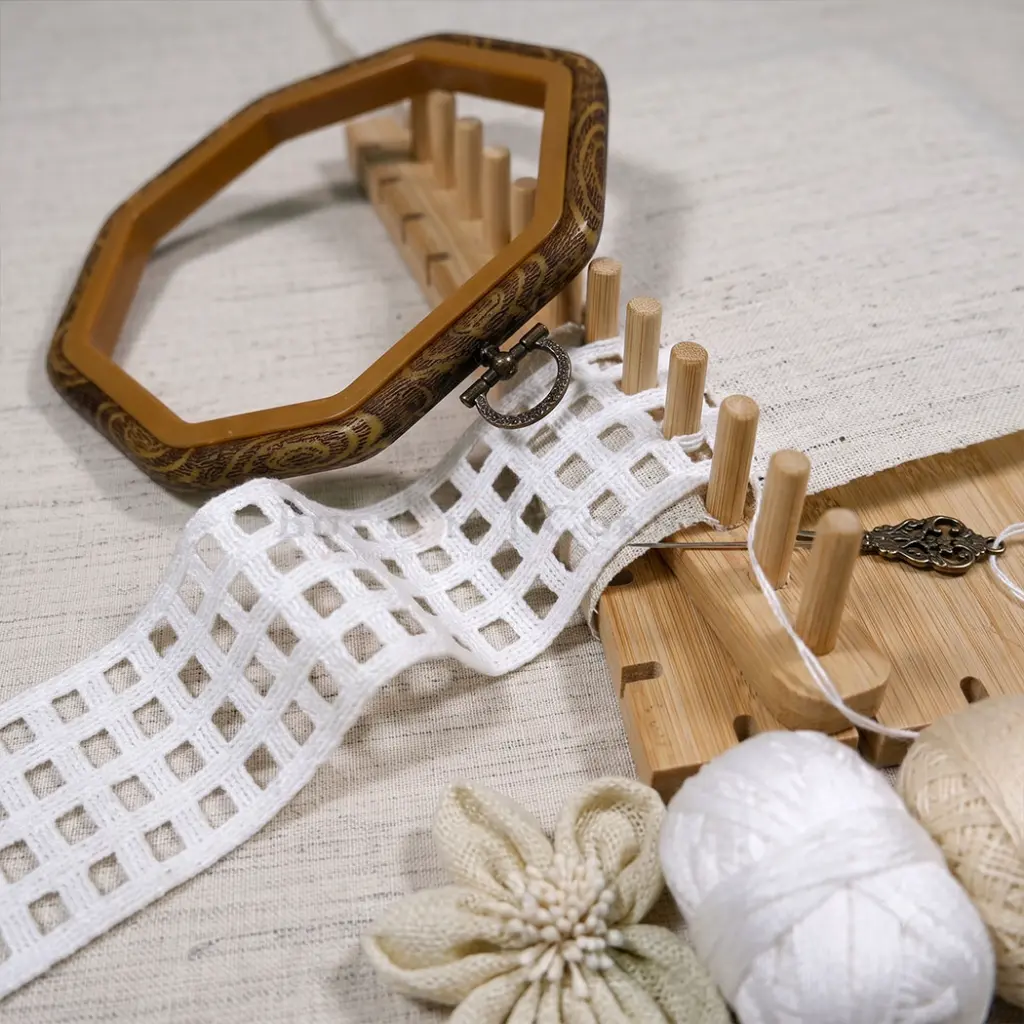 17957-1 WHITE.webp