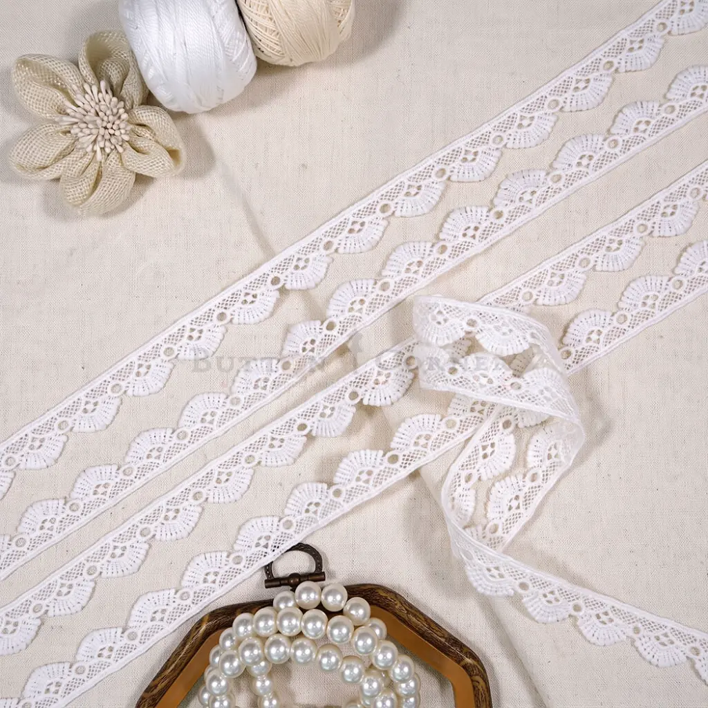22961-4 WHITE.webp