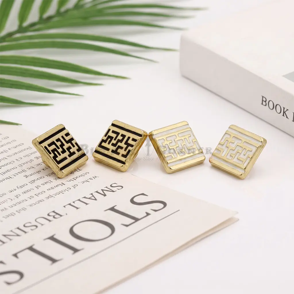 F10676-10 LIGHT GOLD PLATED (7).webp