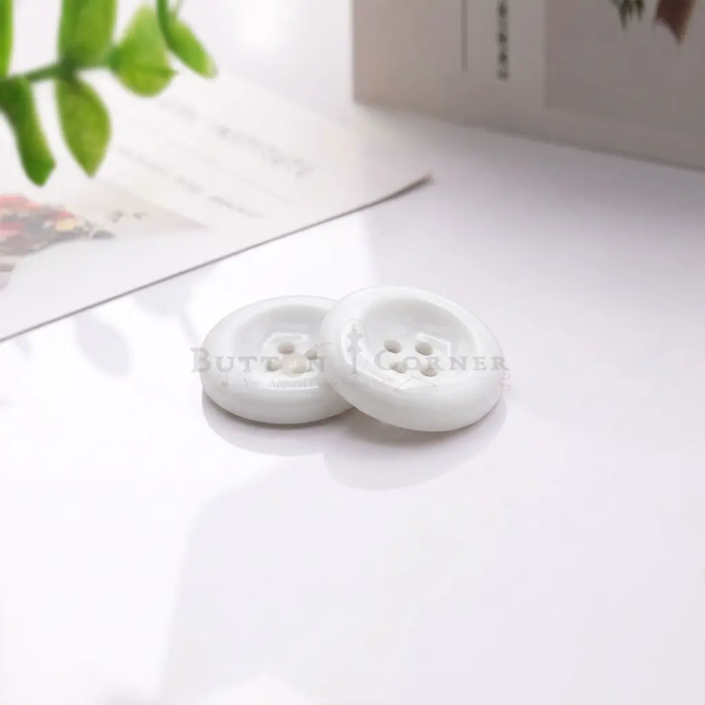 X2557 28L PEARLY WHITE (8).webp