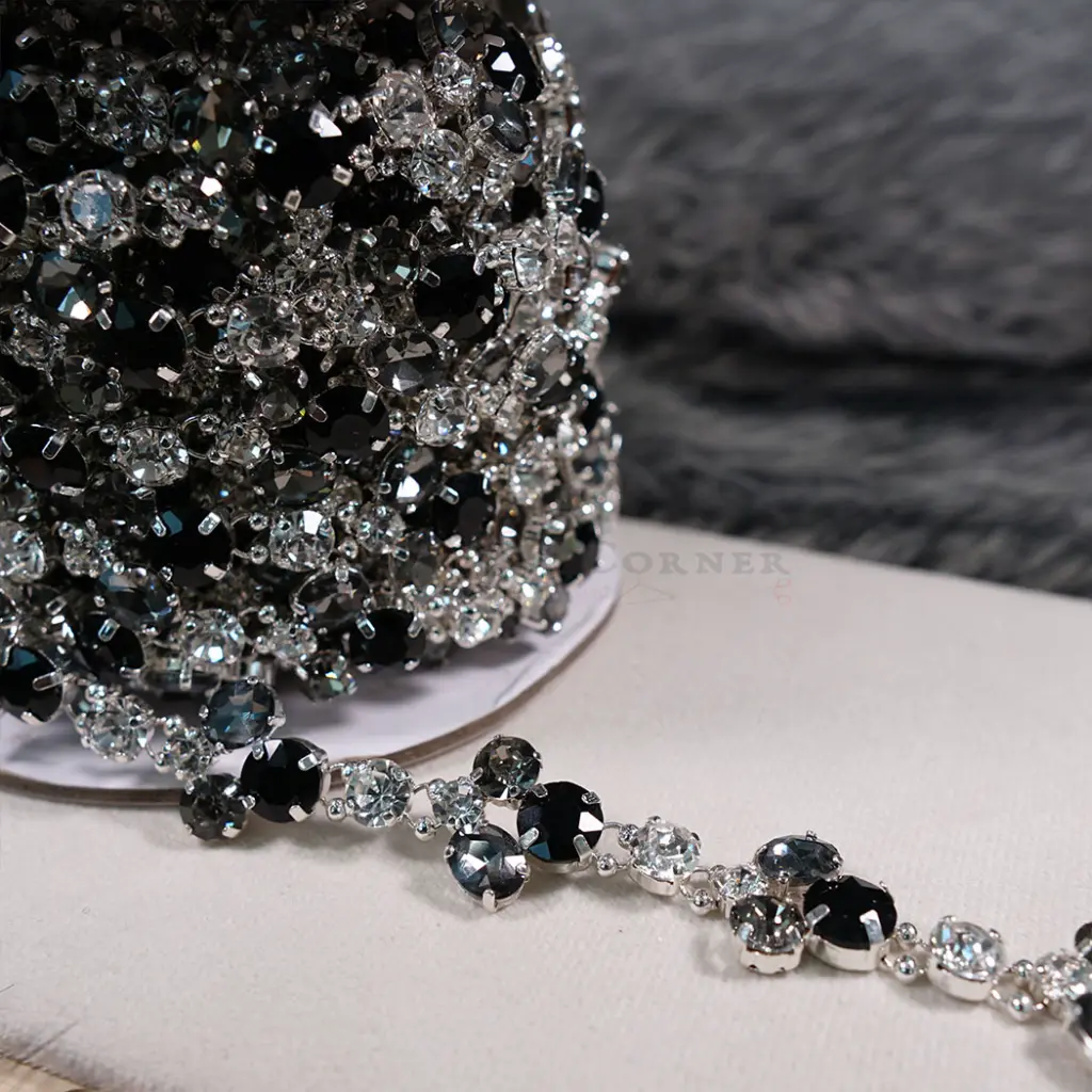 H179 Jet + Black Diamond-2.webp