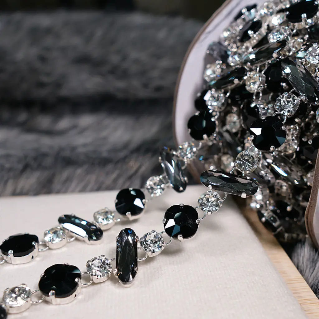 H205 Jet + Crystal Wht.webp