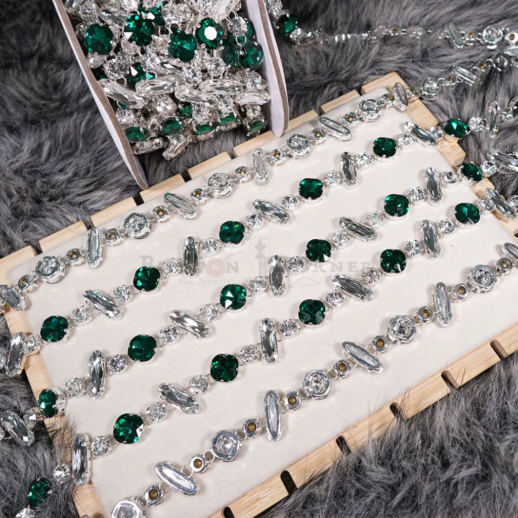 H205 Emerald + Crystal Wht-6.webp