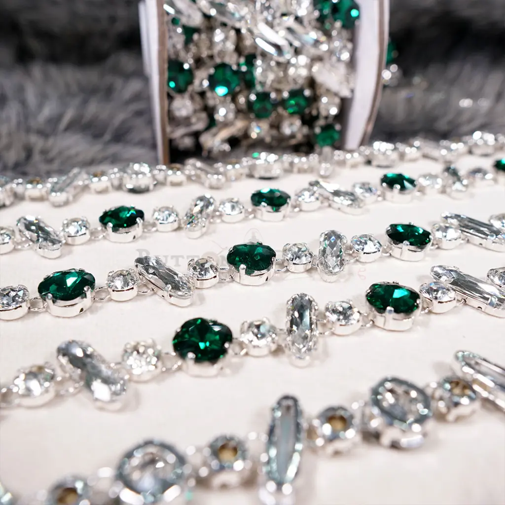 H205 Emerald + Crystal Wht-5.webp