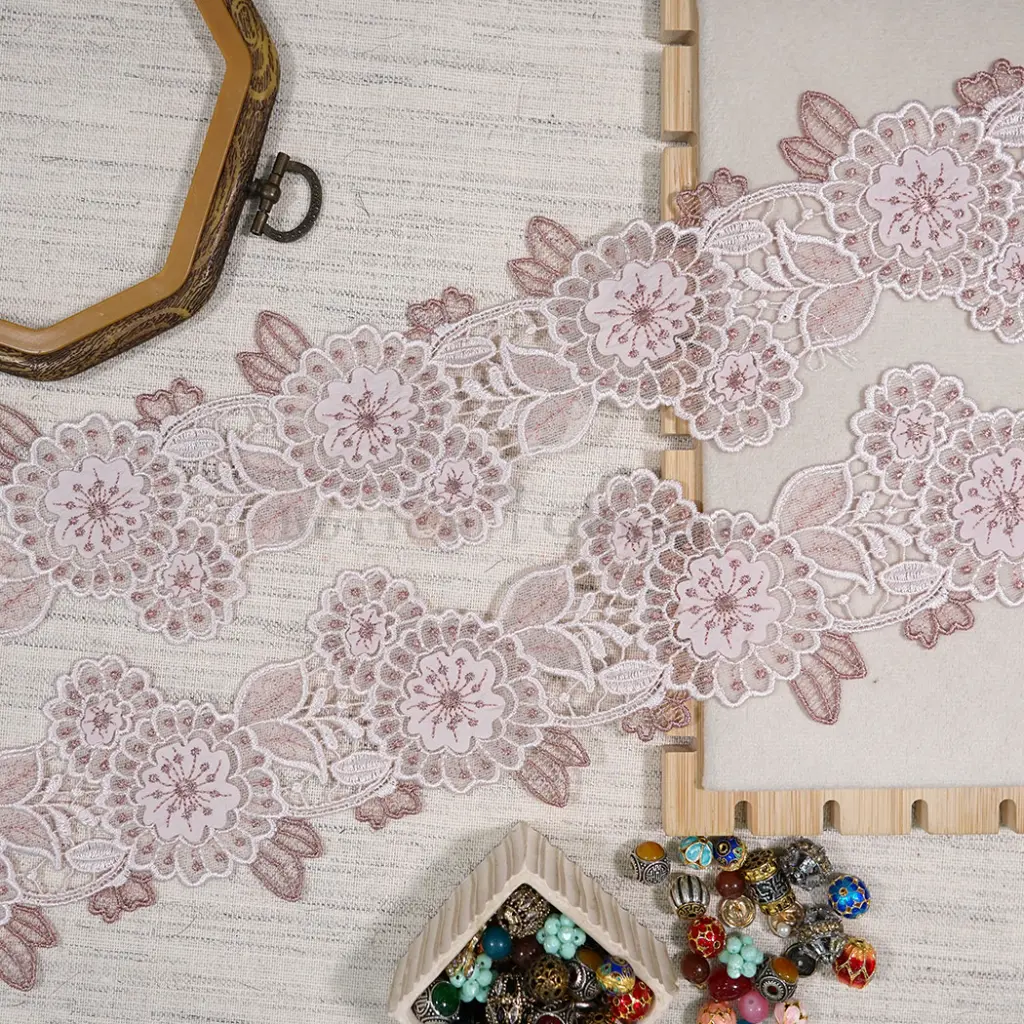 D28091 LIGHT PINK.webp
