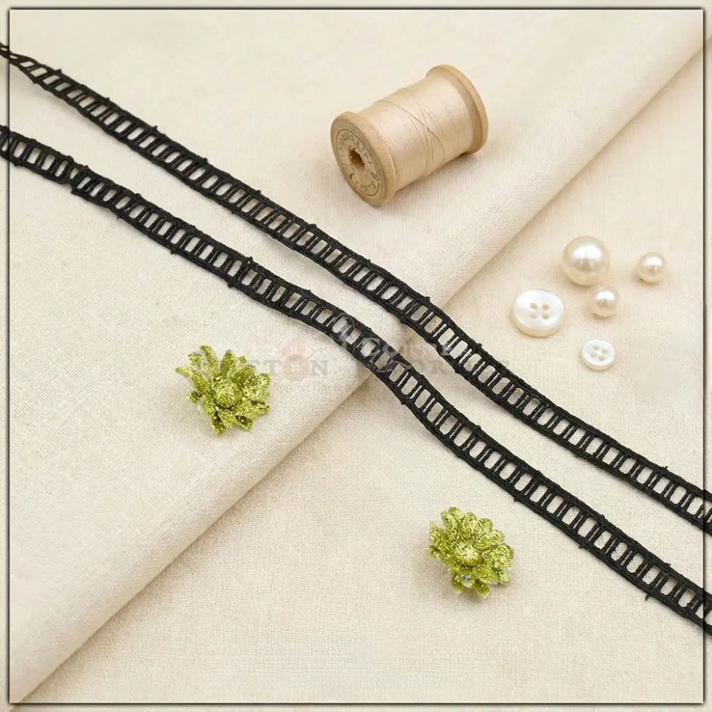 D6110-1 BLACK.webp