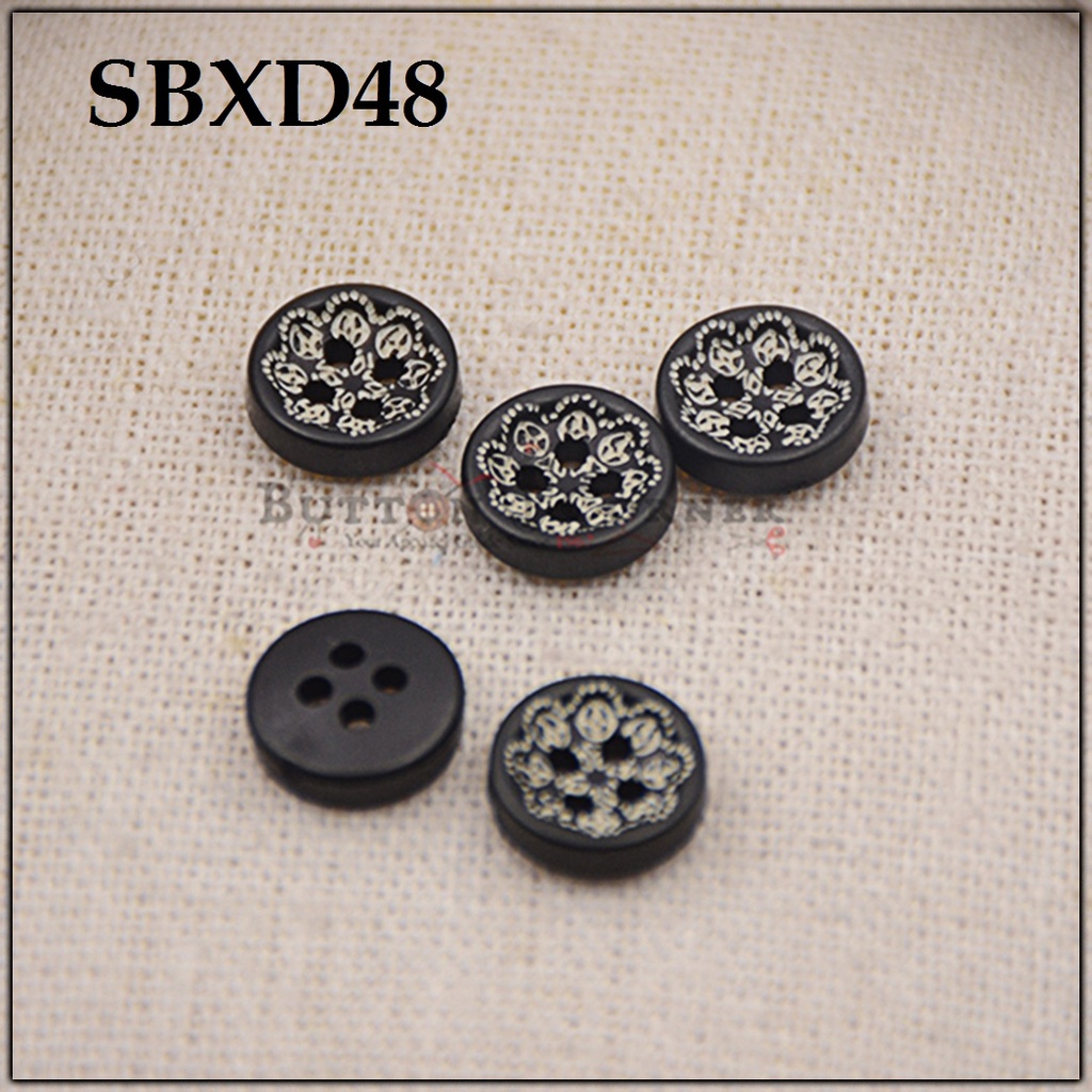 Flower Design 4 Hole plastic Button