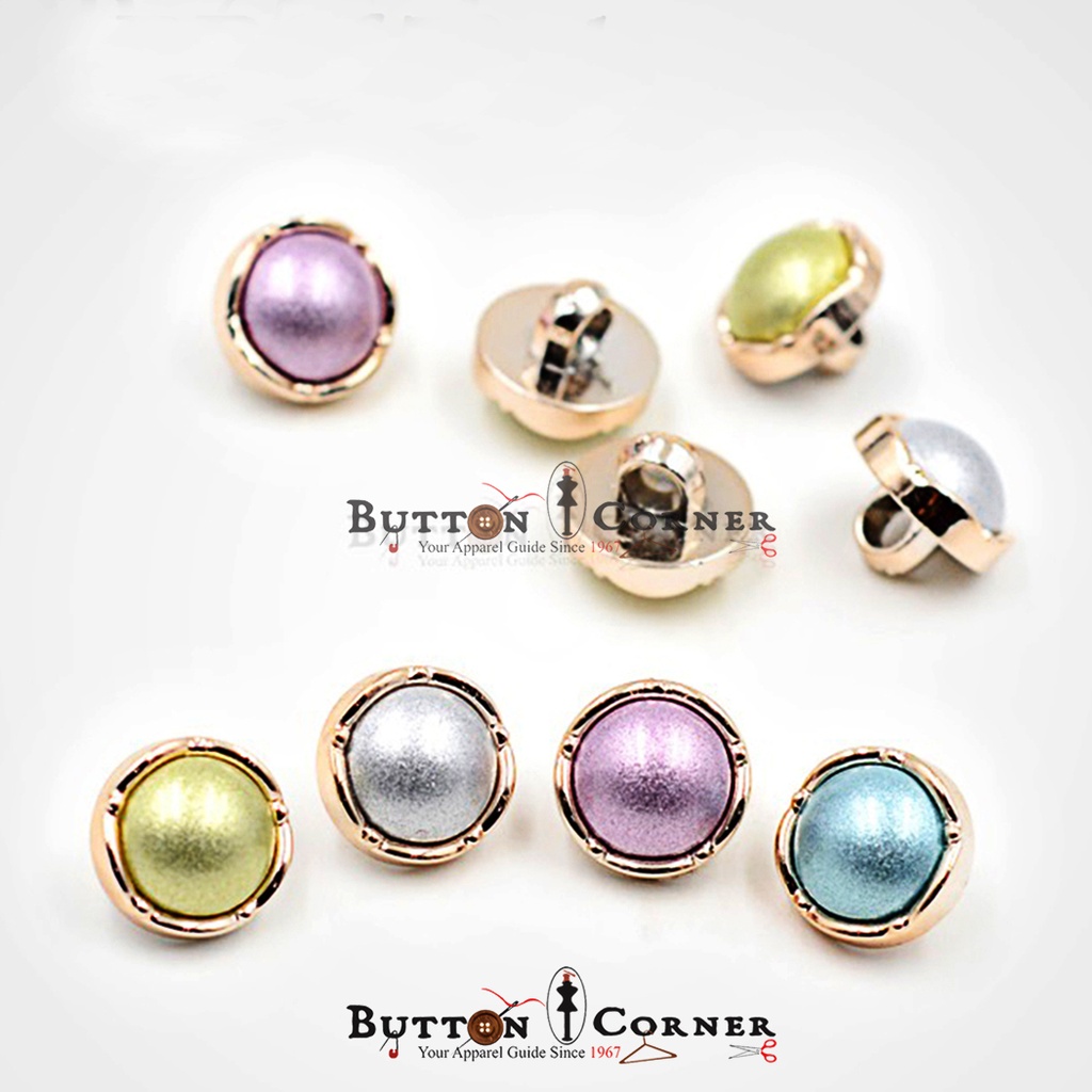 Zigzag Border Pearl Shank Button