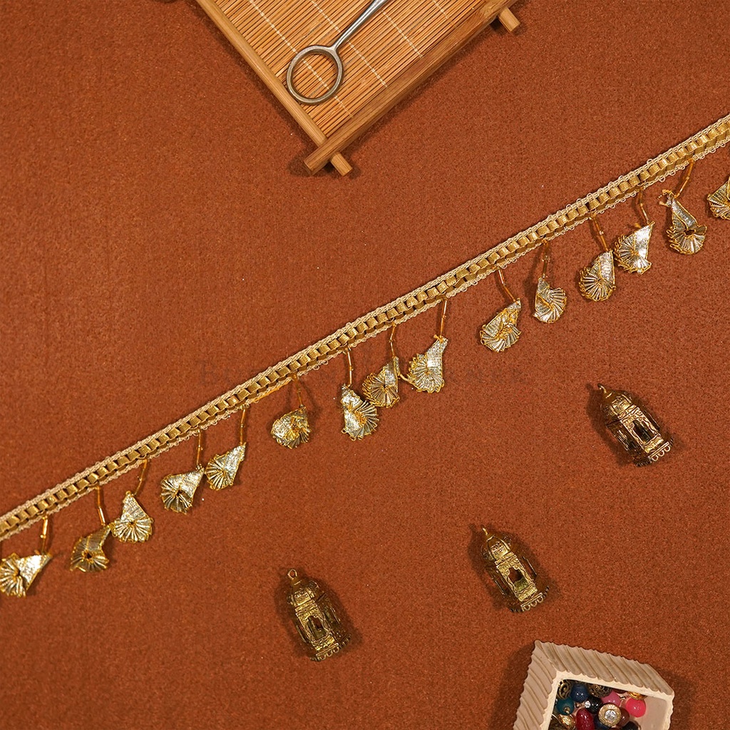 Fancy Gota Hanging Lace