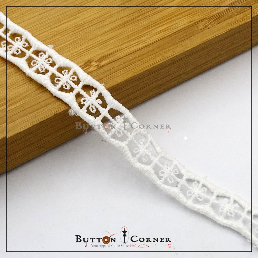 Double Side Border Shuttle Lace