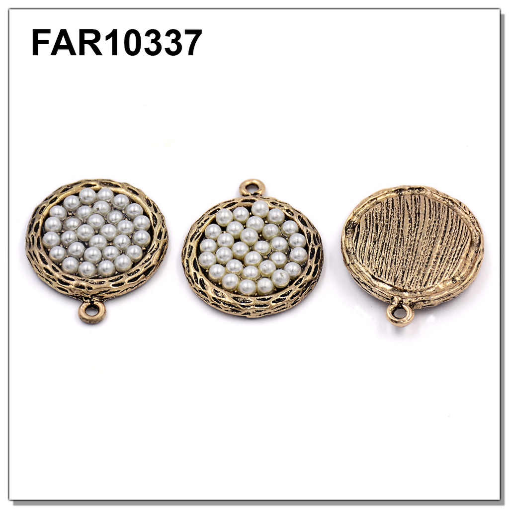 Round Shape With Pearls Pendant