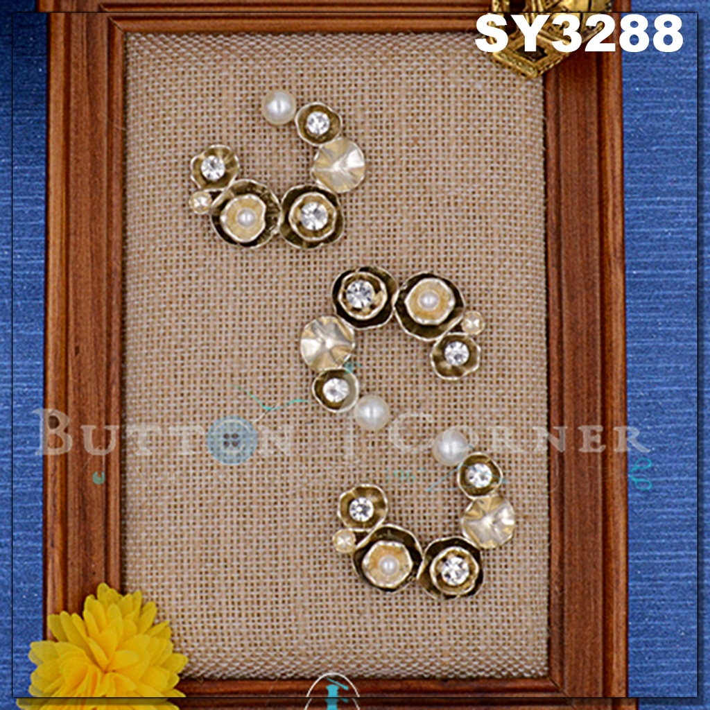 Fancy Round Shape Stone Hanging