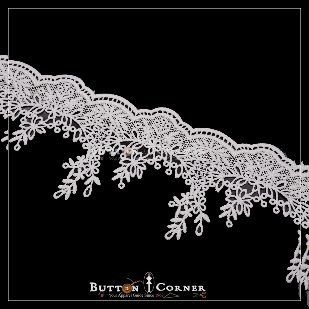 One Side Border Shuttle Lace