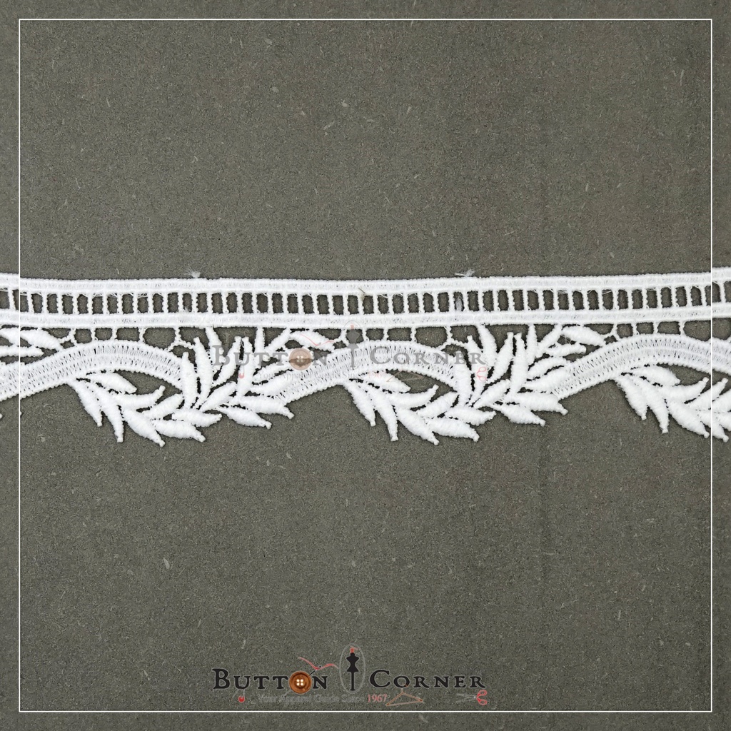 One Side Border Shuttle Lace