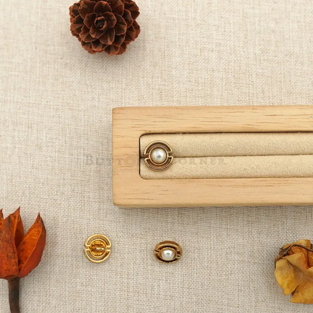 Double Border Pearl Metal Button